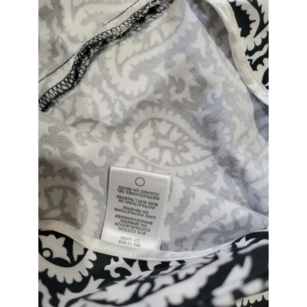 Michael Kors women's black & white paisley Capri pants - size 4